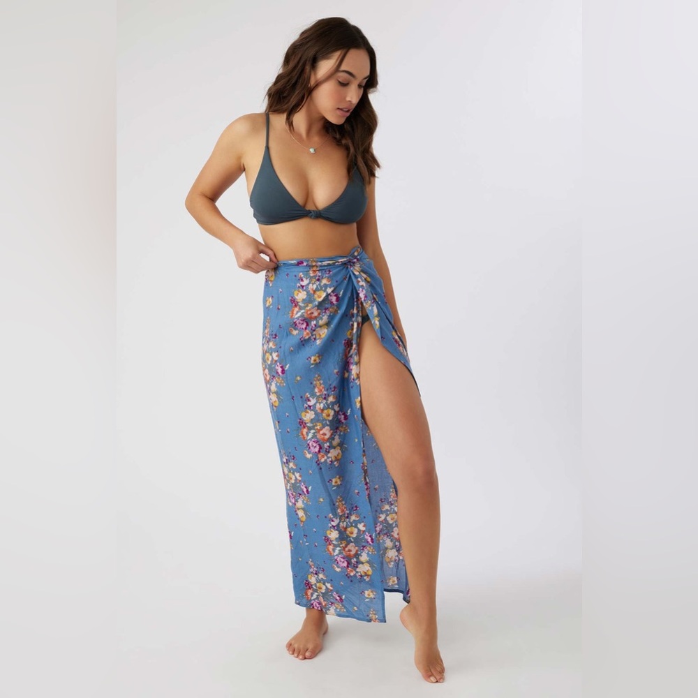 NWT O’Neil Large Cover up